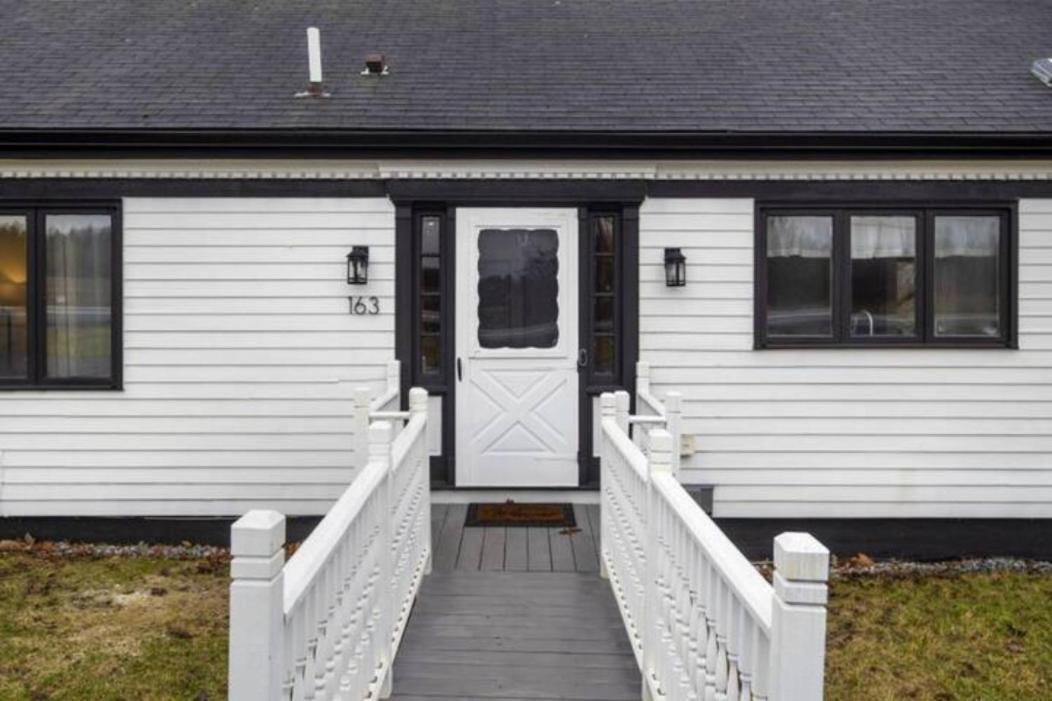 Cayuga Bungalow On Lake—Sleeps 13—Outdoor Firepit Lansing 外观 照片